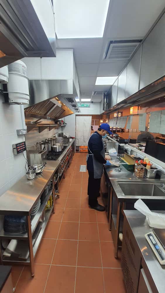 WhatsApp Image 2025-10-17 at 16.12.26 (1)